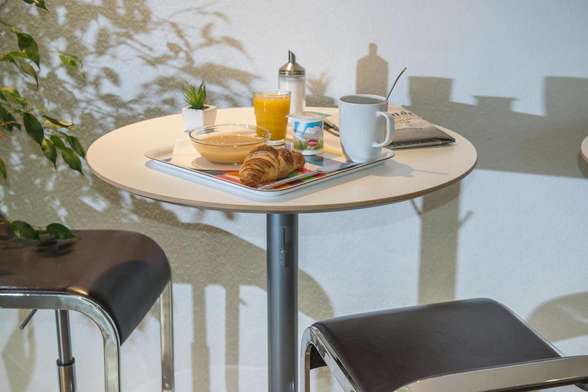 Le Puy-en-Velay Hotel Des Capucins מראה חיצוני תמונה