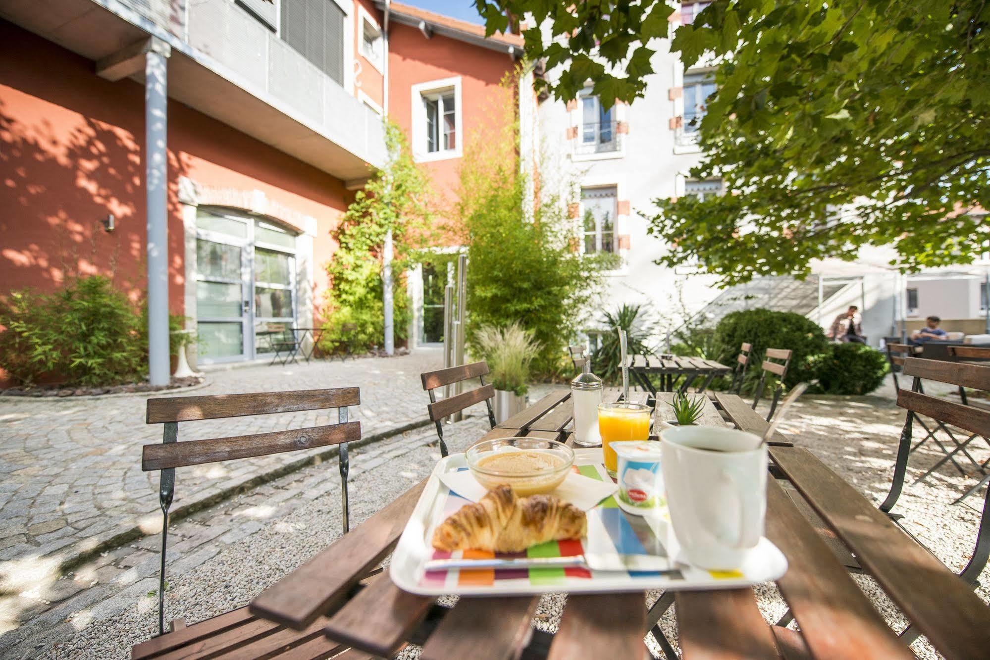 Le Puy-en-Velay Hotel Des Capucins מראה חיצוני תמונה